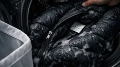 วิธีซักเสื้อดาวน์ด้วยเครื่องซักผ้าแบบไม่แฟบ อ่านป้ายให้เป็นแล้วทำตามได้เลย