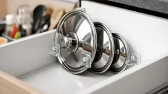 3 ไอเดียใช้ตะขอกาวจัดระเบียบครัวแบบไม่ต้องเจาะผนัง ทำได้ใน 5 นาที